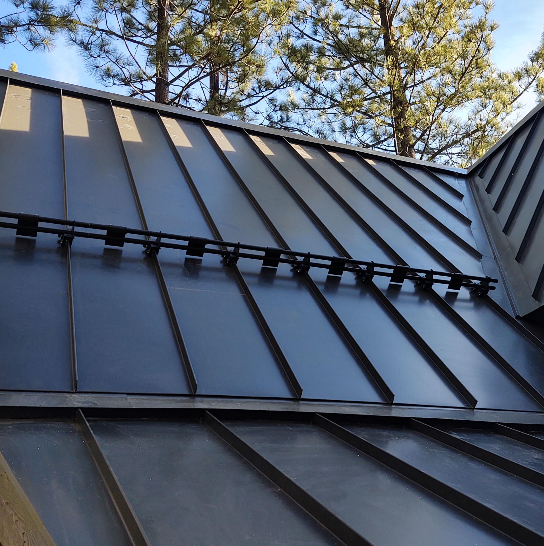 Bargersville Metal Roofs: Why Mixing Metals Matters